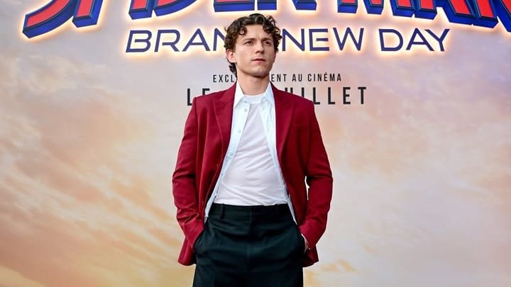 Tom Holland Siap Serahkan Tongkat Estafet Spider-Man ke Penerus Baru