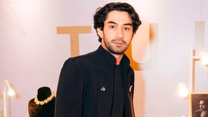 Rela Pakai Prostetik Wajah, Totalitas Reza Rahadian di Film Adaptasi 'The Invisible Guest'