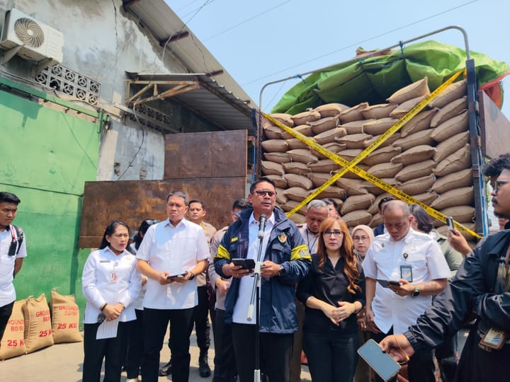 51 Ton Kacang Tanah Ilegal Disita di Jakarta